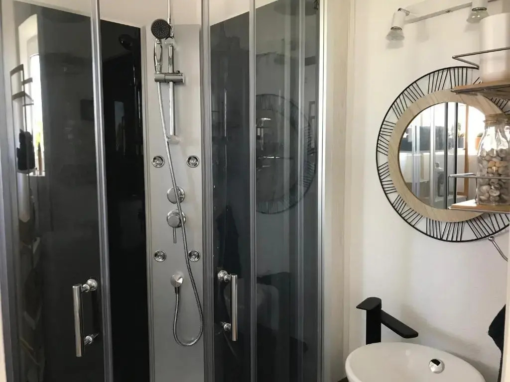 Le Gite de L'amer - T2 - Duplex - Centre Bourg (Adults Only)