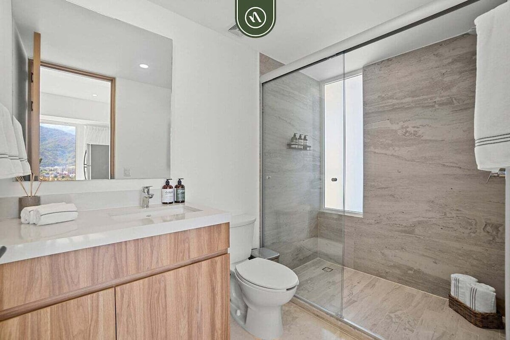 Amazing Studio With Oceanview - Pool - Beach - Gym