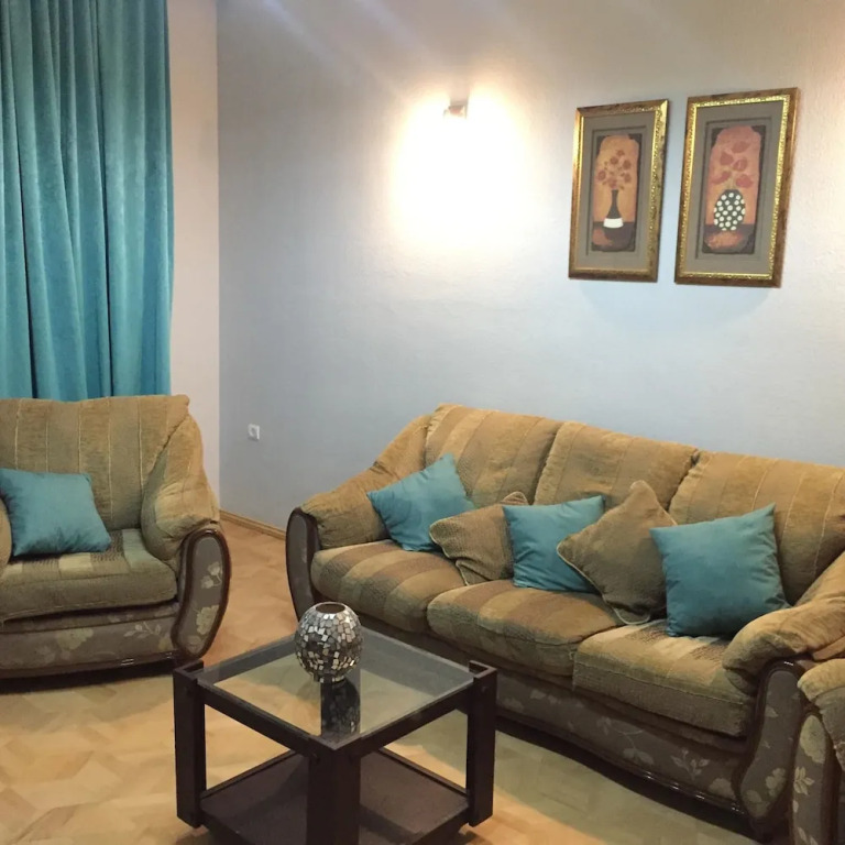 Republic Square apt&Tours