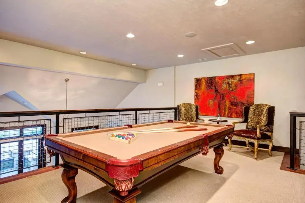 607 Deer Valley Drive