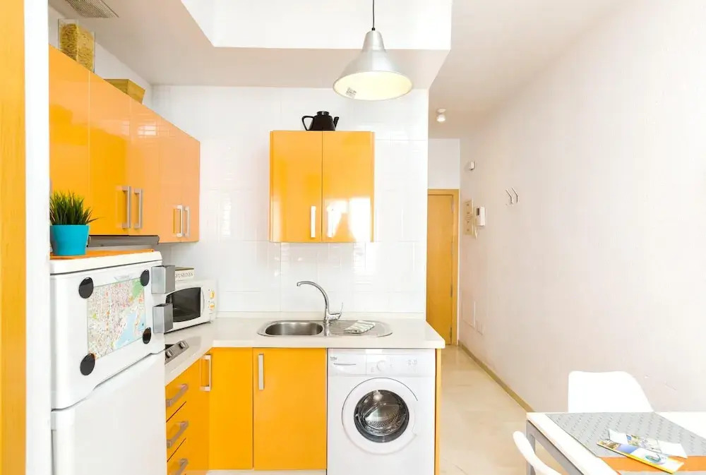 Studio in Málaga, With Wonderful City View, Furnished Terrace and Wifi