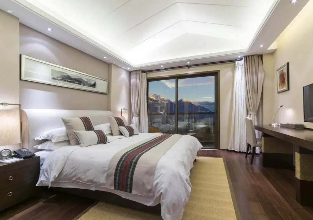 Lijiang Patio Luxury Hotel and Resort