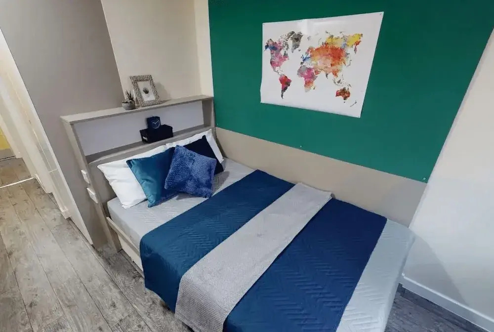 iQ Ty Willis House in Bangor 3 Min Walk to Bangor Station