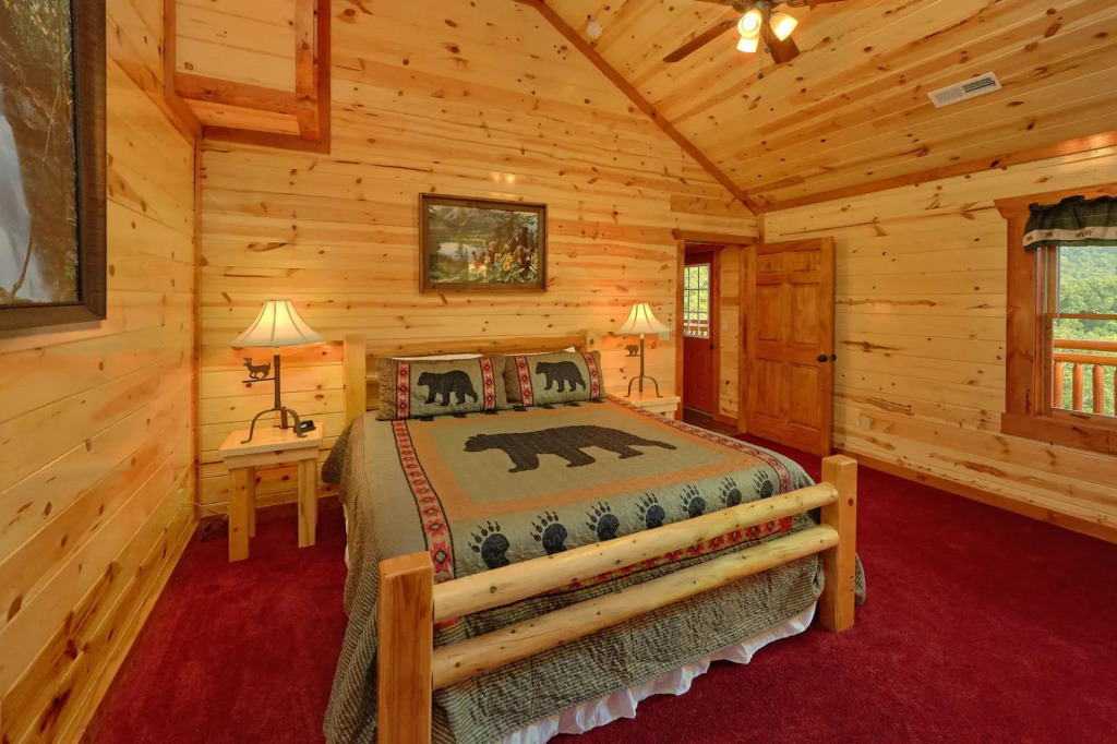 Paradise Point Pool Lodge
