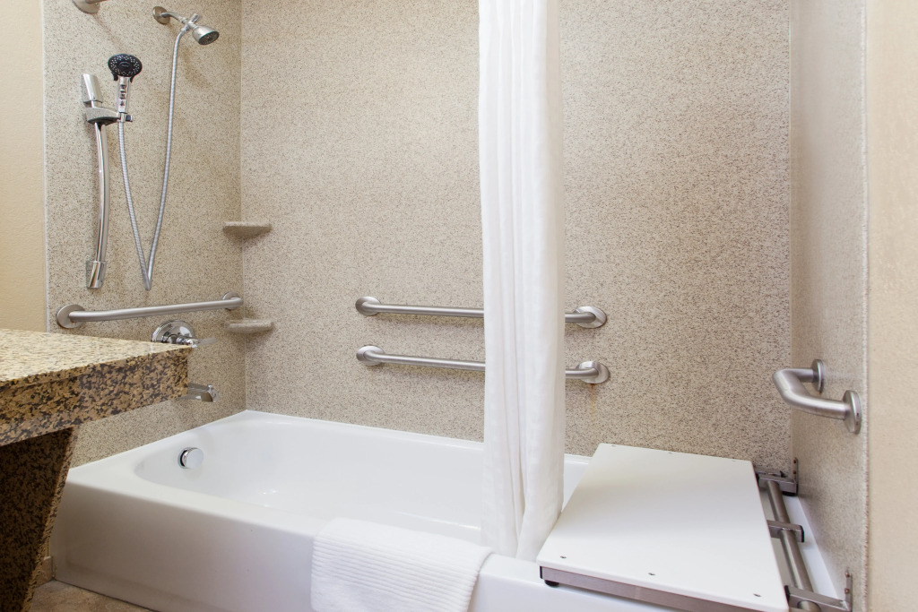 Candlewood Suites Lexington by IHG