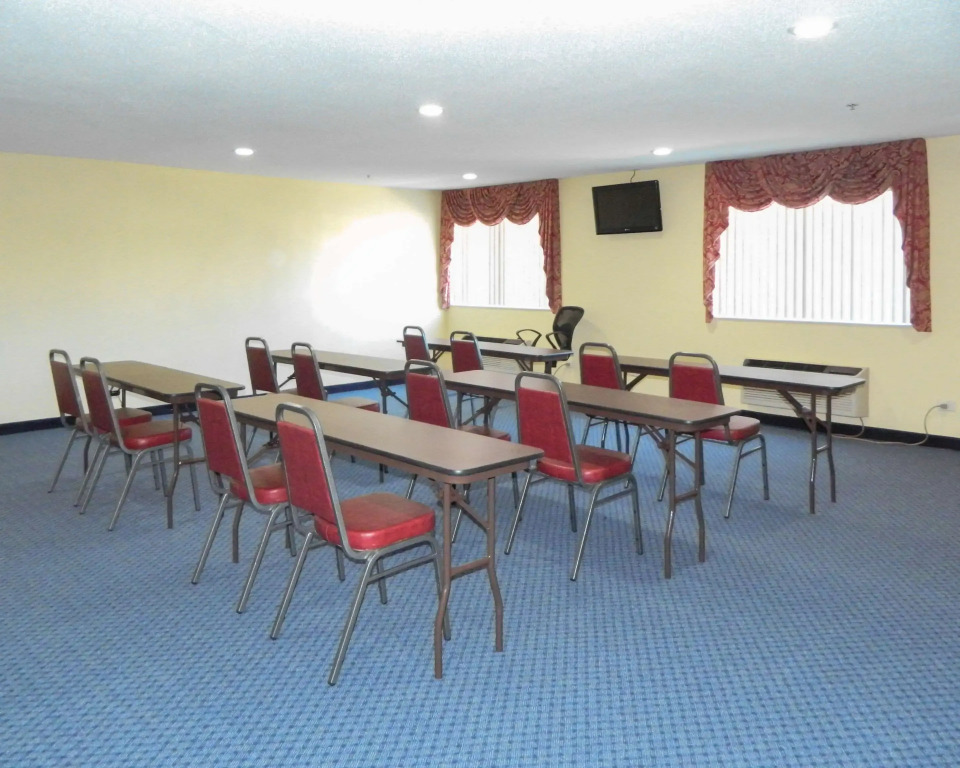 Quality Inn Ottawa near Starved Rock State Park