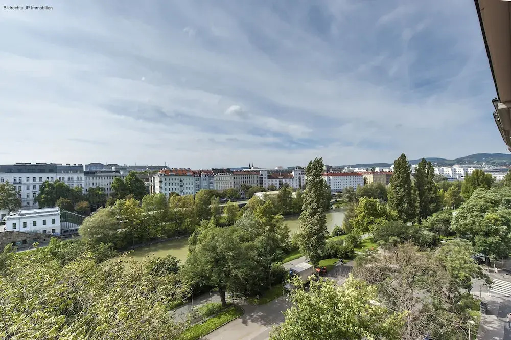 Vienna Westside Apartments