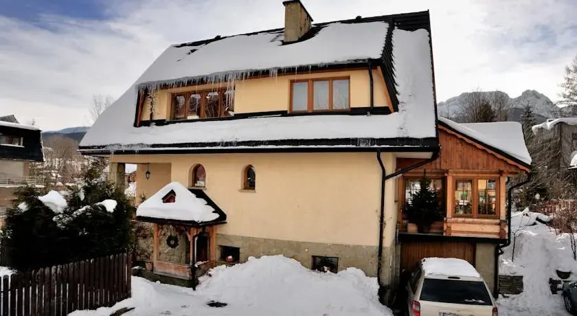 Nasza Chata - Pokoje i Apartamenty