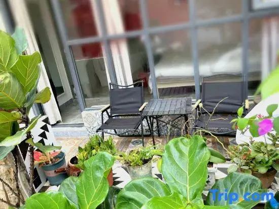Rive Gauche Hostel