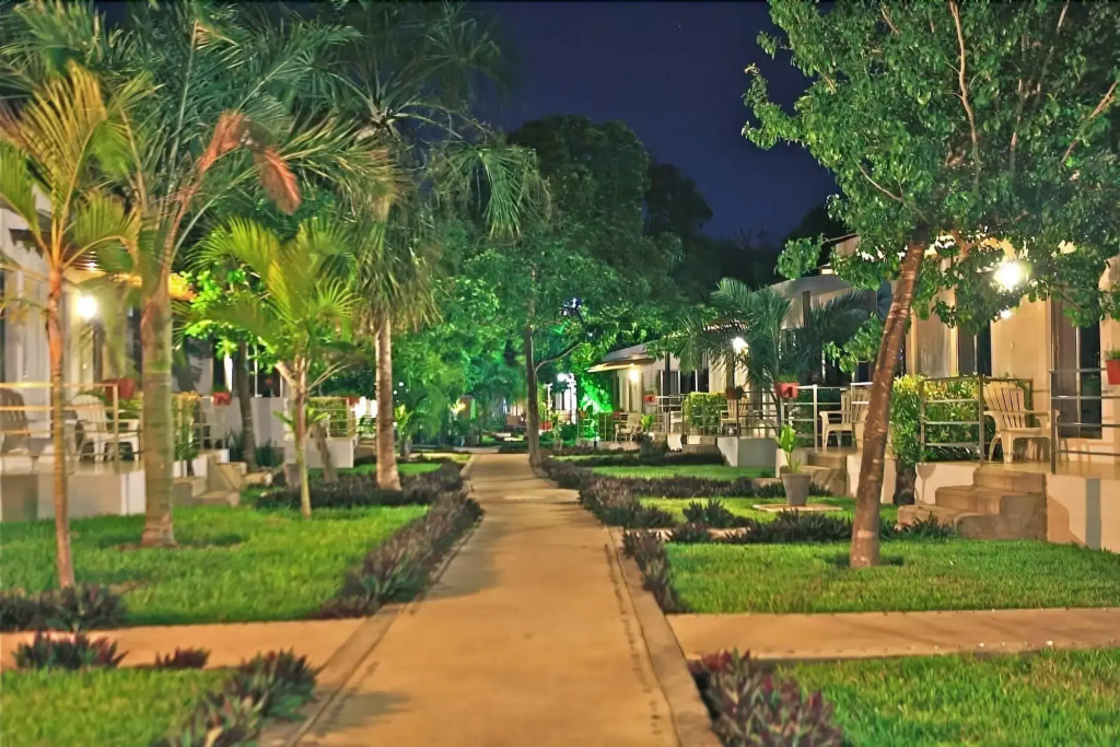 Hotel Villas Bambu