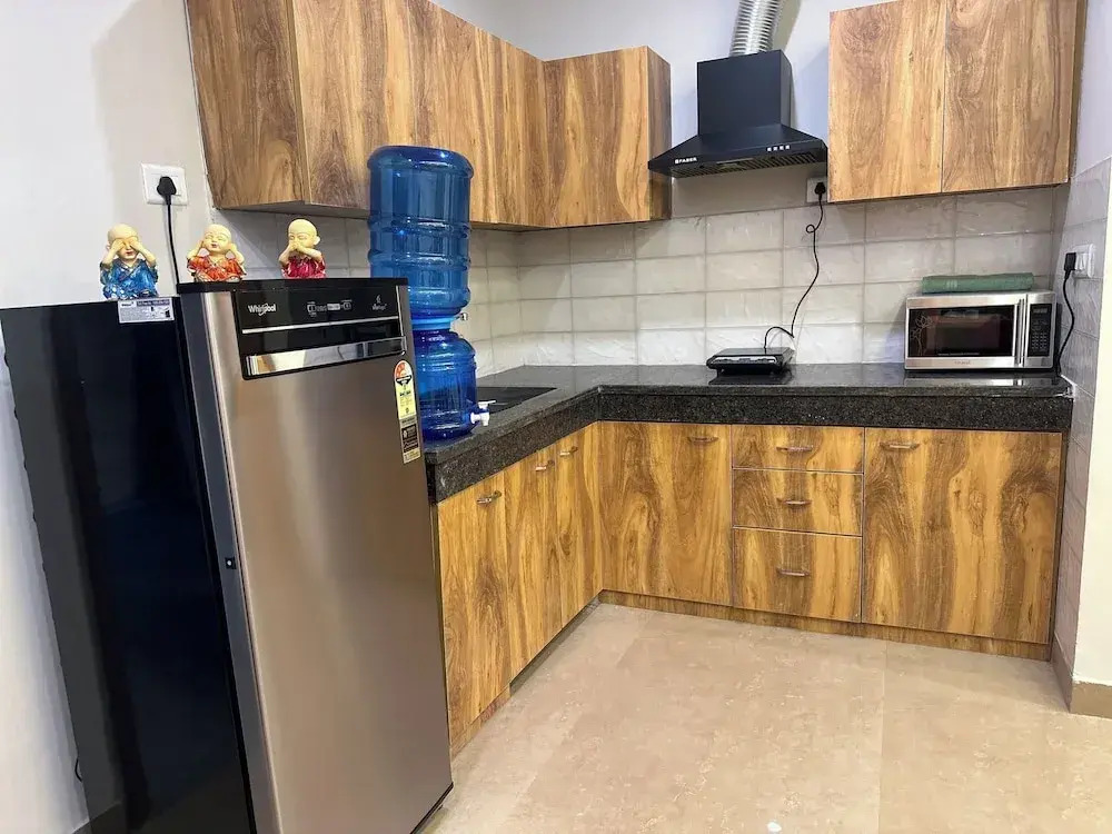 The Lodgers Luxury1BHK Service Apartment