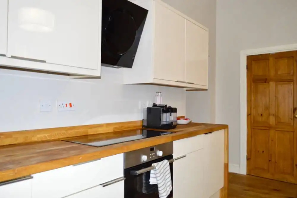 Modern Open-plan Leith Flat