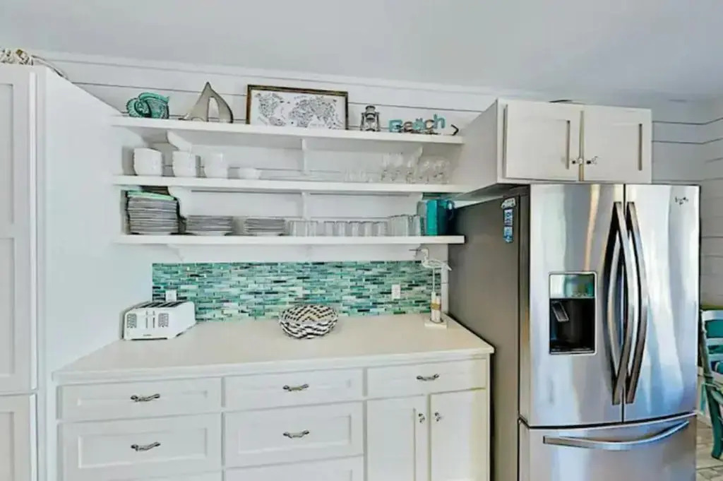 Steps to The Beach! Beautiful 4 BDRM 5 Bath Home W/Pool & Hot Tub