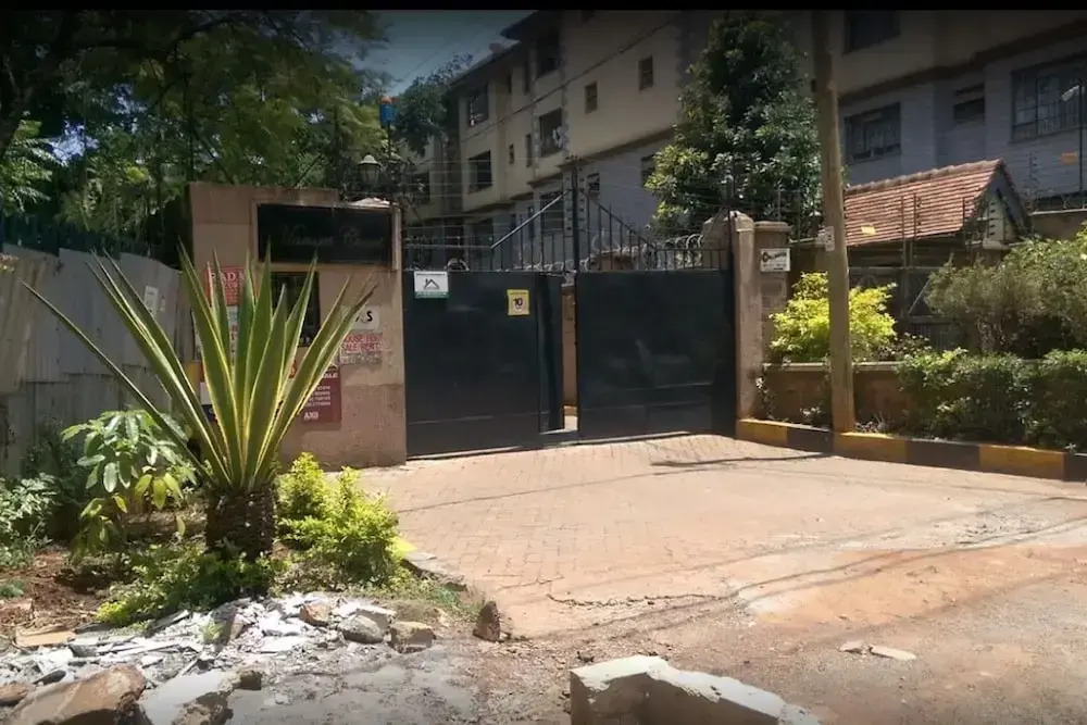 Mararo Court