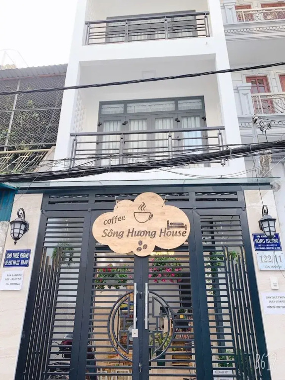Song Huong House