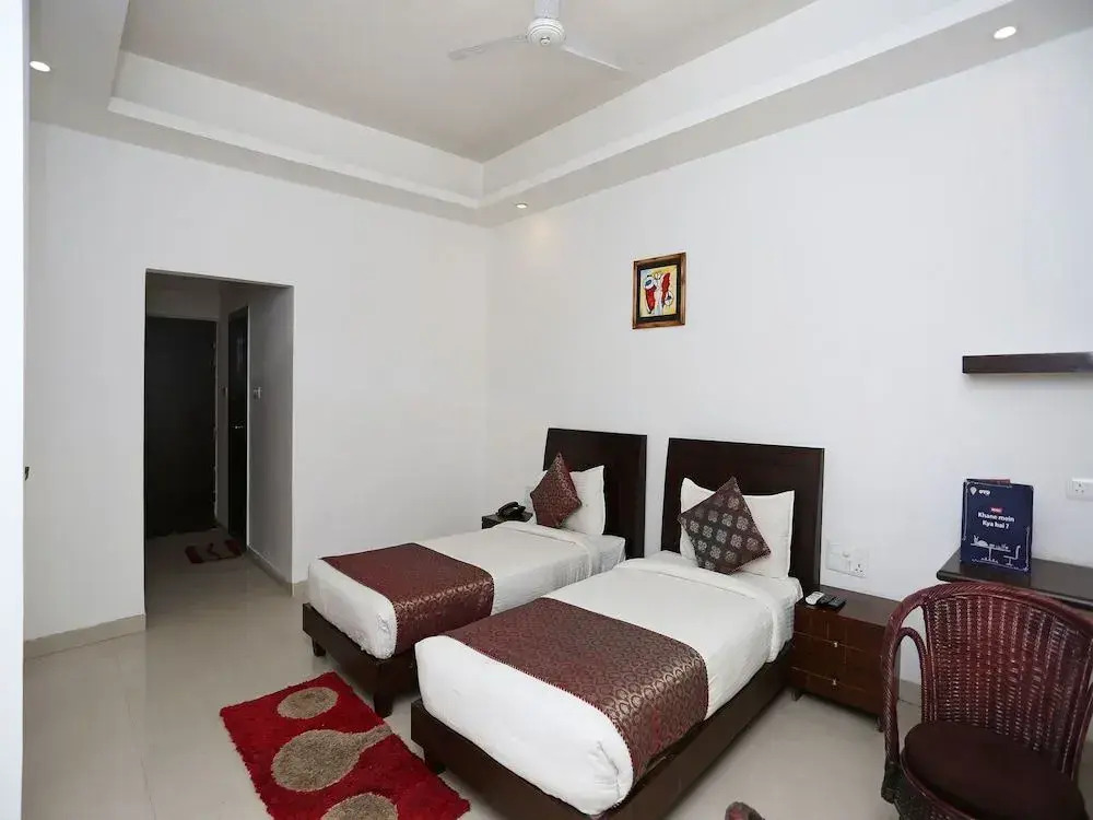 OYO 5474 Hotel Aries