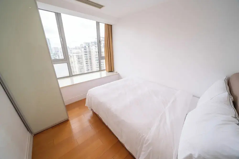 Tyms 3BR 2BA Apt near Xujiahui Metro