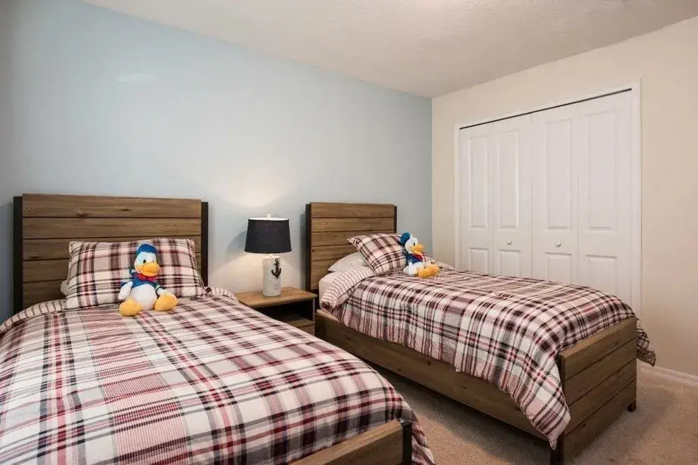 4Bedroom Townhouse at Storey Lake by RedAwning