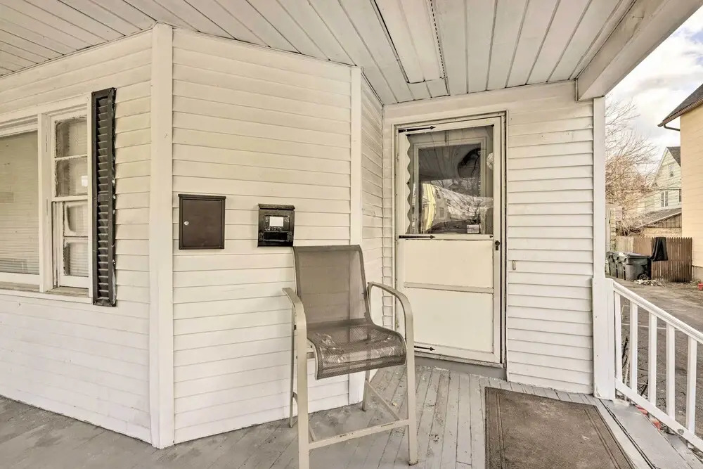 Springfield Vacation Rental: 1 Mi to Downtown