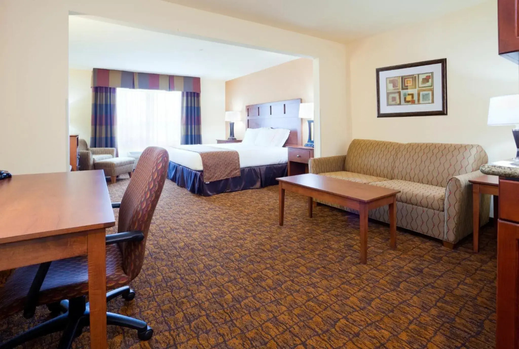 Holiday Inn Express Hotel & Suites Mount Airy by IHG