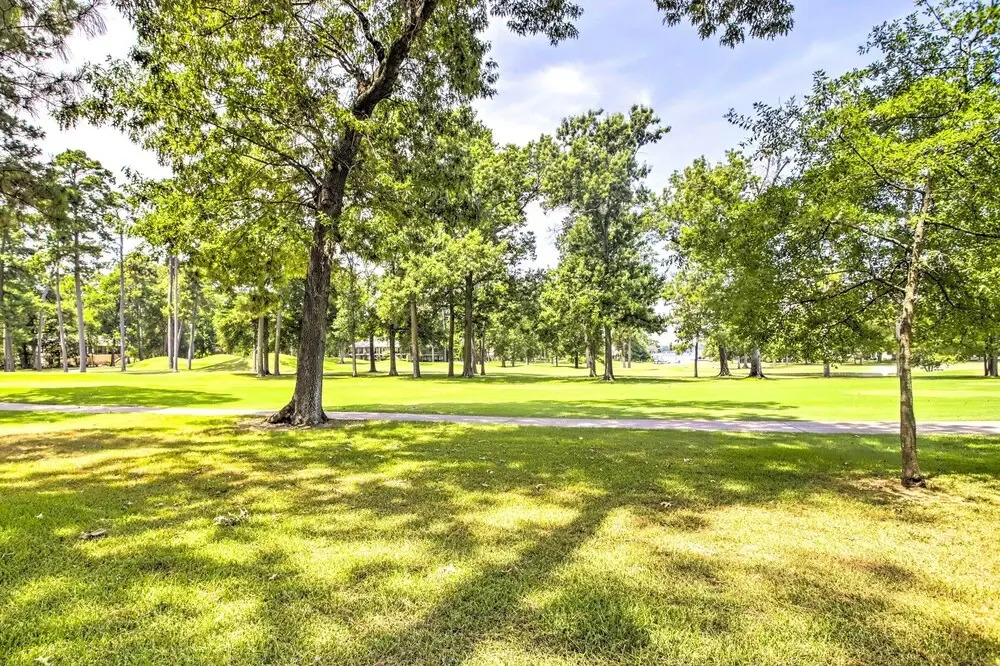 Walden Golf Course Condo Near Lake Conroe!