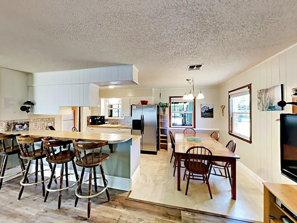 405 Watkins Point Home 2 Bedrooms 2 Bathrooms Home