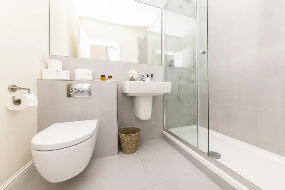 Modern Two Bedroom Apartment in Hammersmith -205a