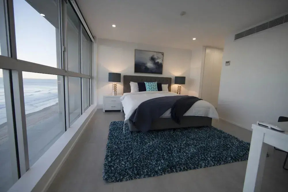 Golden Sands on the Beach - Absolute Beachfront Apartments