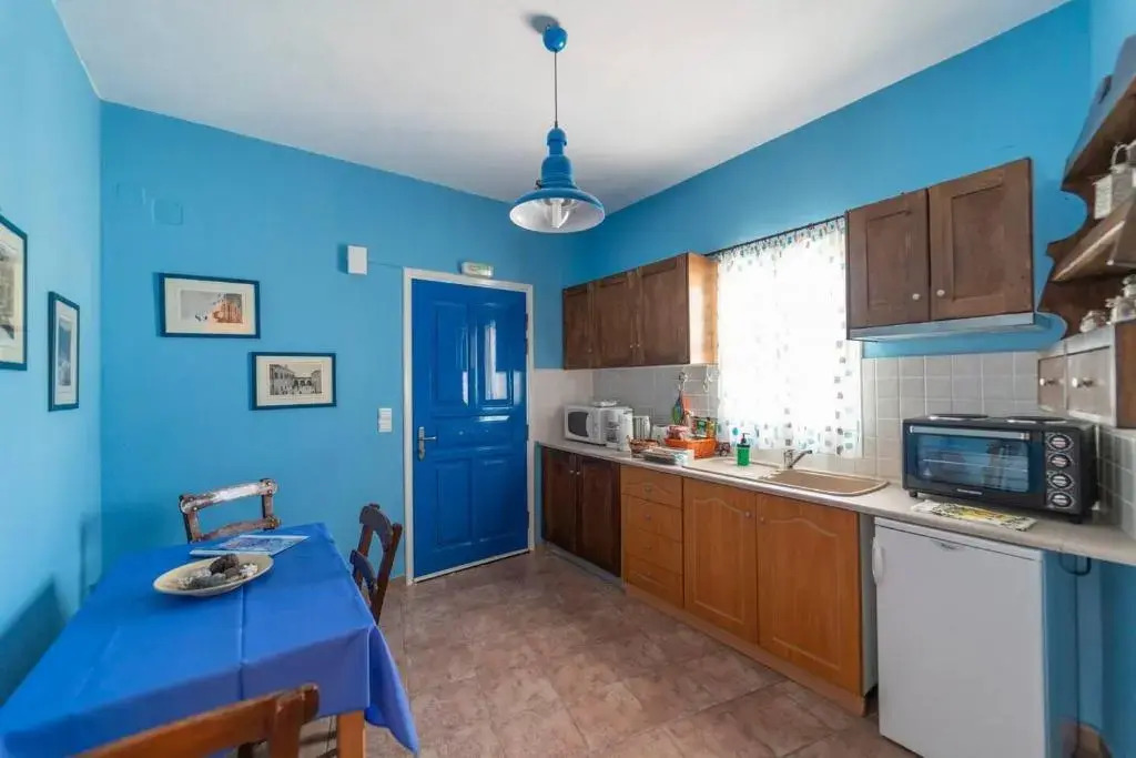 Santorious Flower Covered Apartment