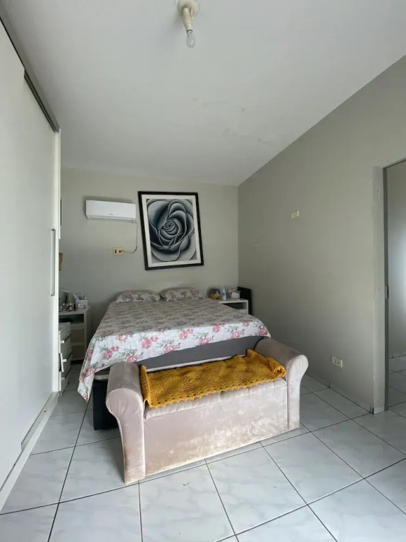 Sobrado - Px JK 5 quartos e 3 suites