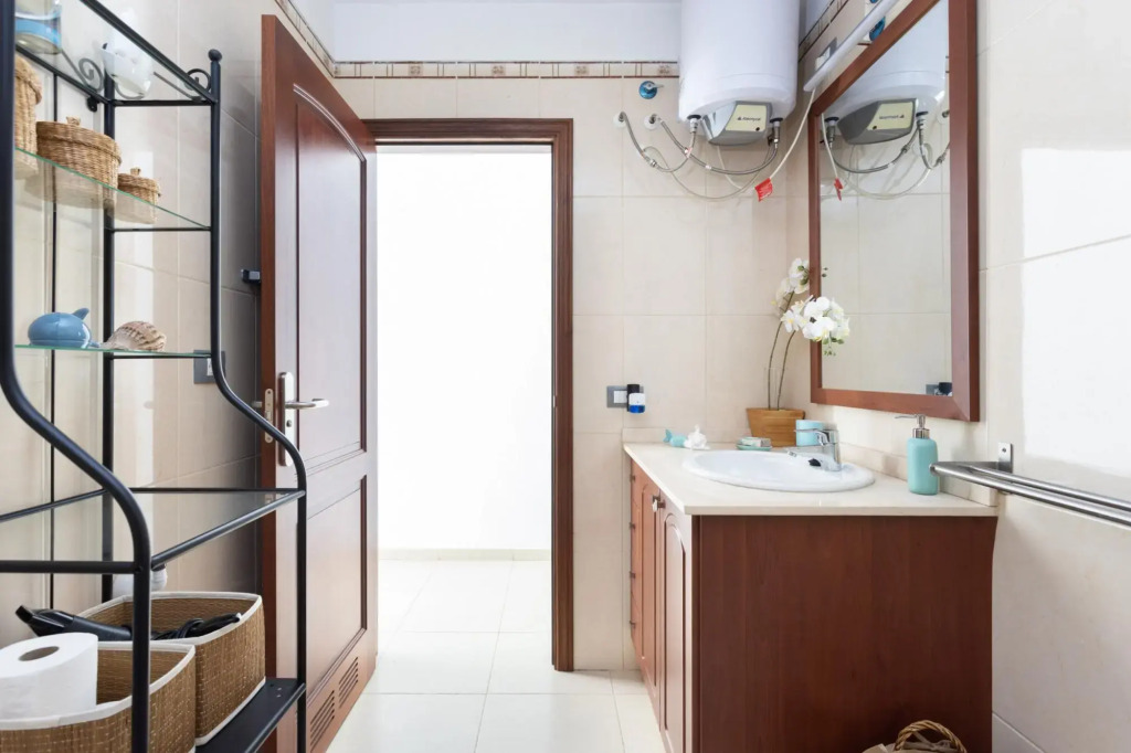 Home2Book Stunning Apartment Bajamar