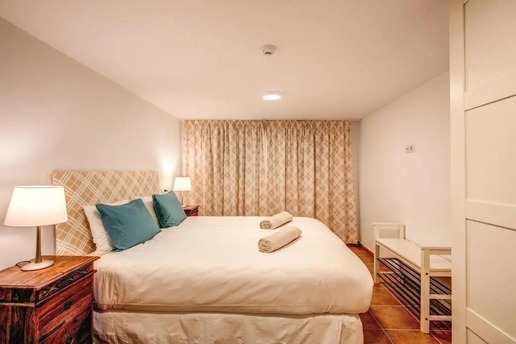 Granada I Apartments