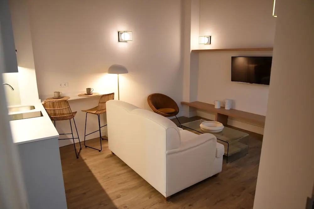 Honest Sevilla Hotel
