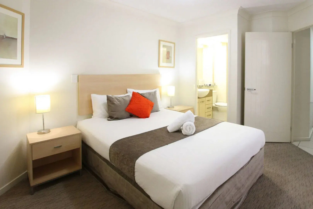 Caloundra Central Apartment Hotel Official