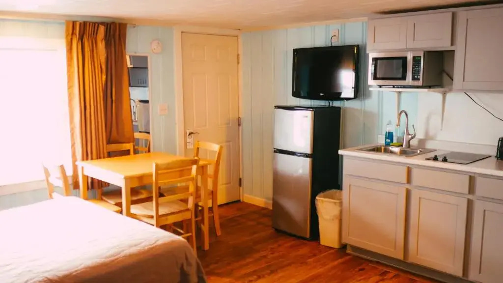 Marguerite Motel