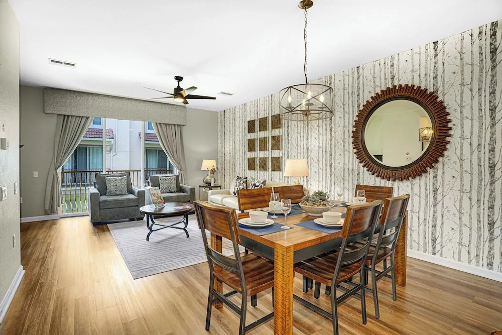 Spacious Townhome wPatio Garage Sleeps10
