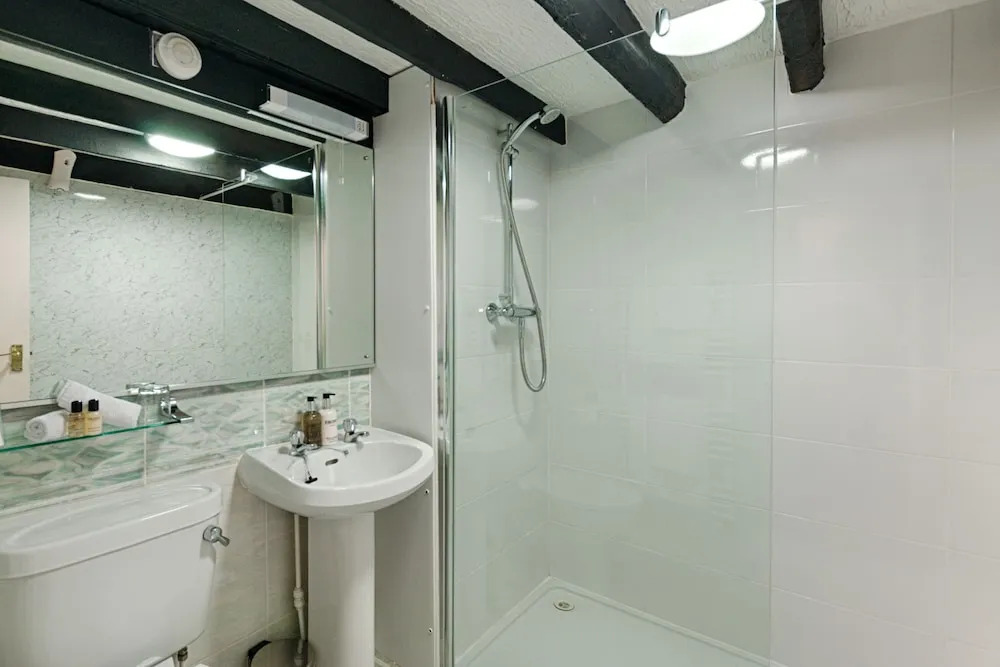 Potters Mooring Guest House
