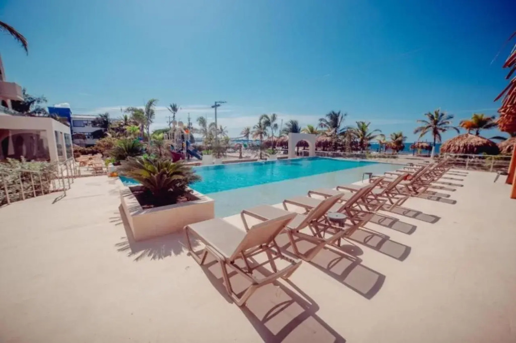 LOA Resort Tolú by Bernalo Hotels