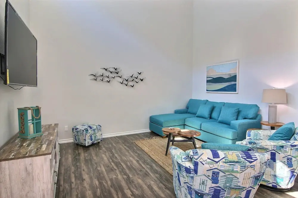 Full Sail 2 Bedrooms 2 Bathrooms Townhouse