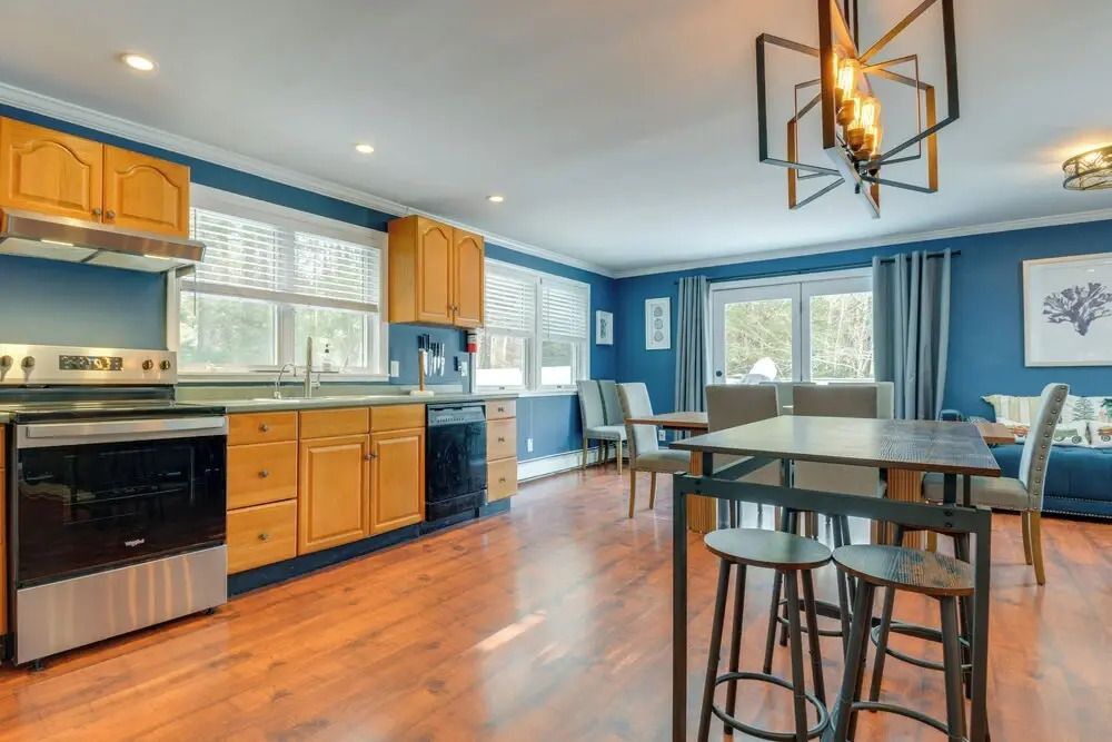 Golf, Hike & Unwind: Spacious Dover Retreat!