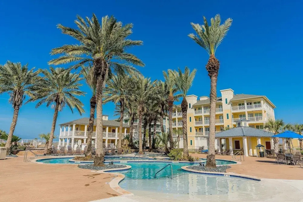 Pelican Pointe 2 Bedroom Condo