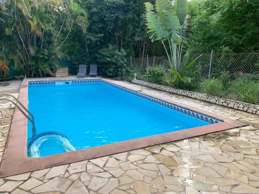 Villa d'une chambre avec piscine privee jardin clos et wifi a Sainte Luce a 1 km de la plage