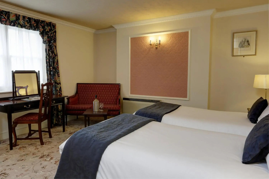 Royal Victoria Hotel