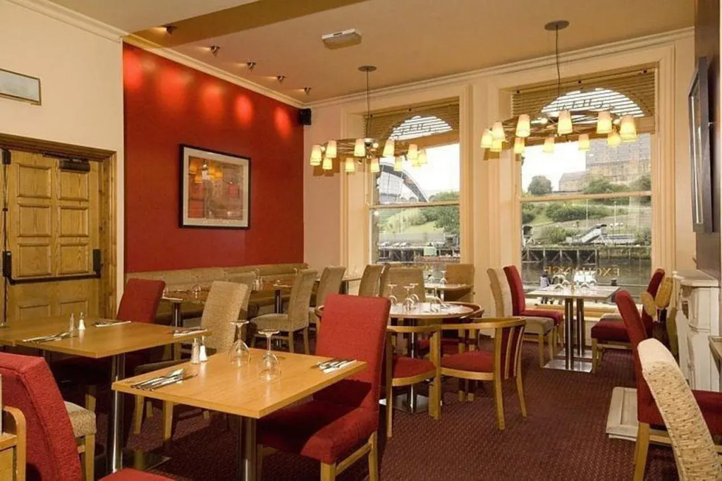 Premier Inn Newcastle City Centre - Quayside