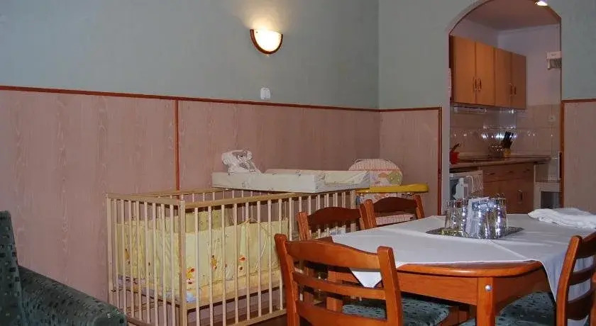 Hőforrás Hotel
