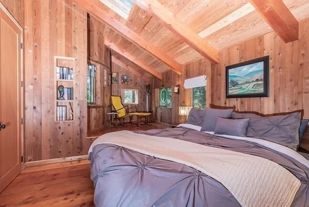 The Sonoma Treehouse 3 Bedroom Home by RedAwning