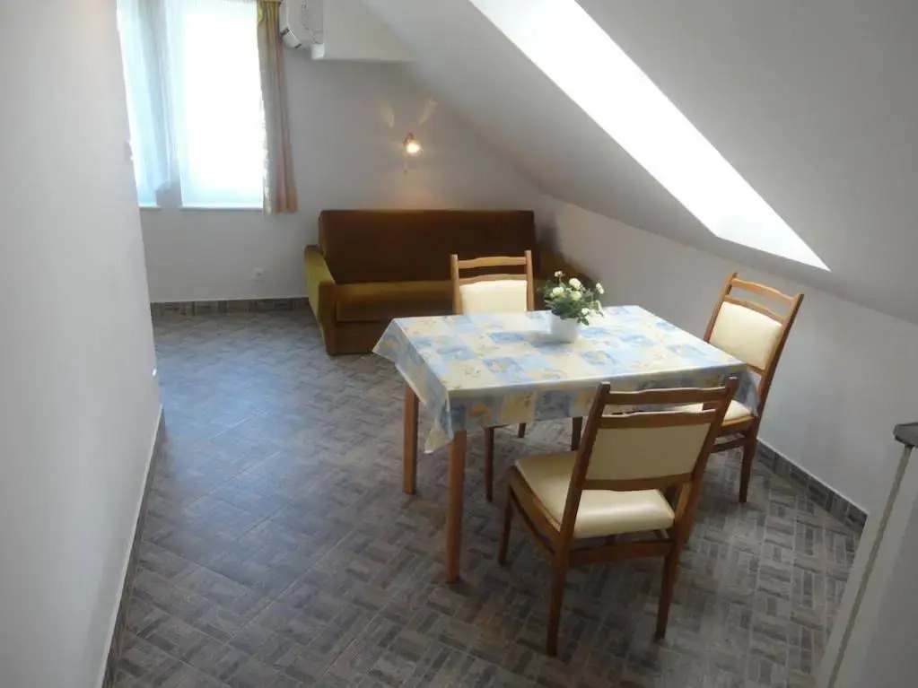 Erkel Apartman