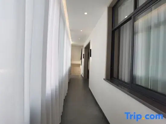 Shouxian Longxiang Hotel