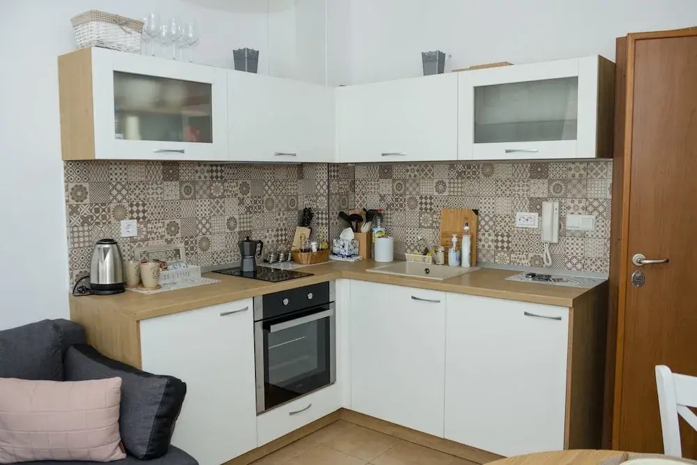 Riviera Park, Golden Sands 1-Bd Chic Apartment