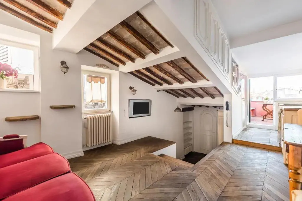 Scala Lovely Terrace Apartment